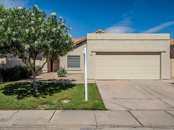1226 W PACIFIC Drive, Gilbert, AZ 85233