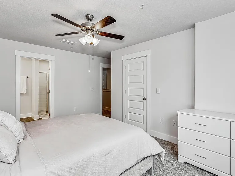1518 Iroquois Ct — Photo 13