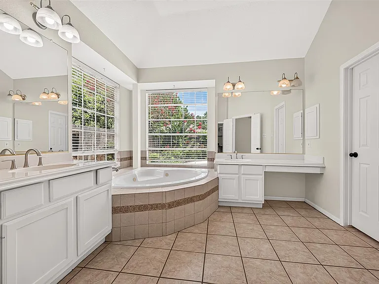 3215 Quiet Lake Dr — Photo 23