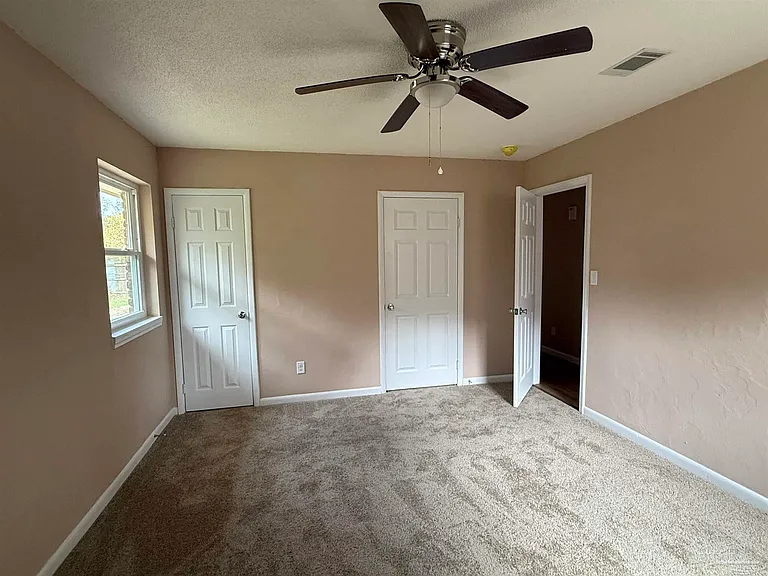 7845 Le Jeune Dr — Photo 18