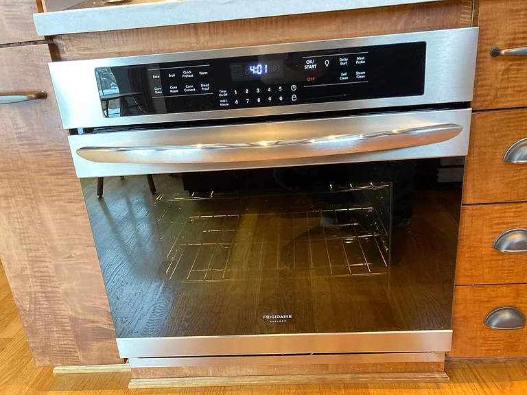 Convection oven