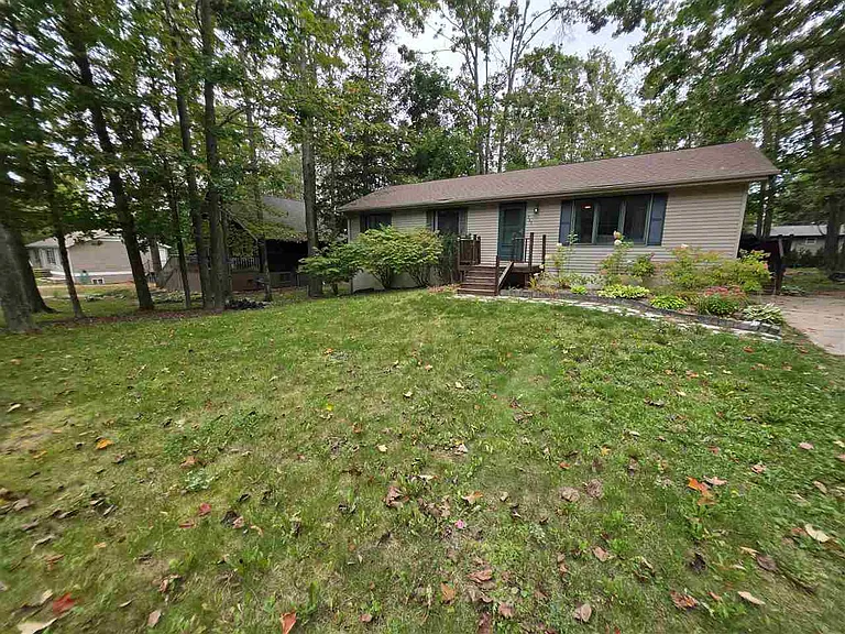 262 Highlands Pike — Photo 1