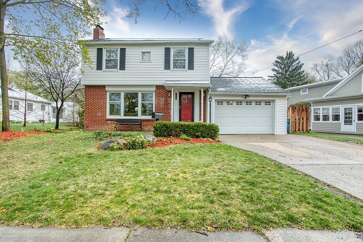 1st image of 2629 Manor Dr SE