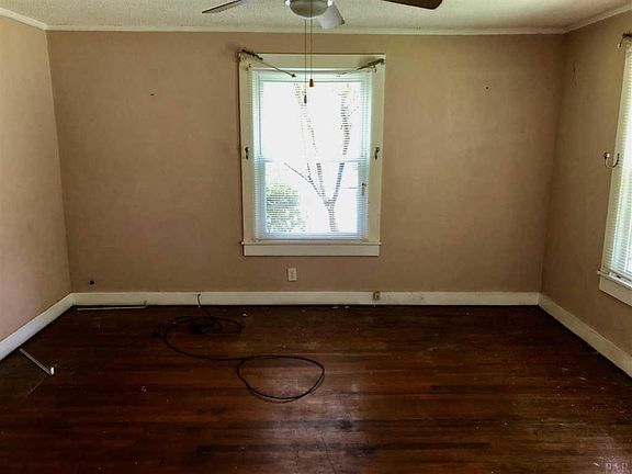 5th image of 923 N 63rd Ave