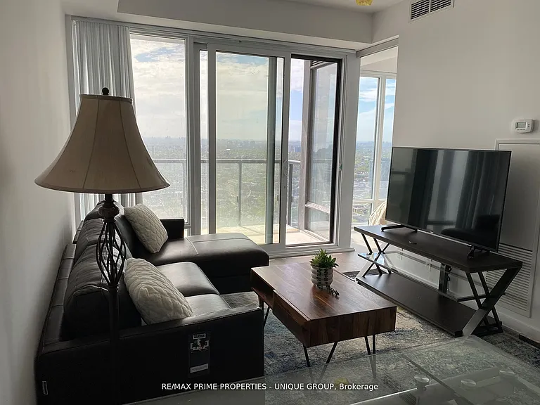 488 University Ave #3115 — Photo 9
