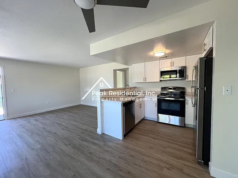 Gardenside Apartments — Photo 15