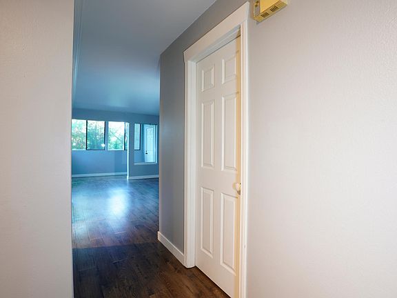 4th image of 3816 11th Ave W #114