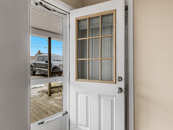 5th image of 538 Shore Road UNIT 4