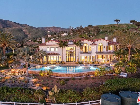 3rd image of 6020 Bonsall Dr