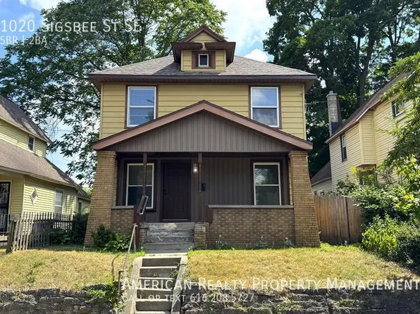 1020 Sigsbee St SE, Grand Rapids, MI 49506