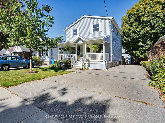 3rd image of 42 Briscoe St E