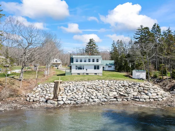 1300 Back Cove Cove, Waldoboro, ME 04572