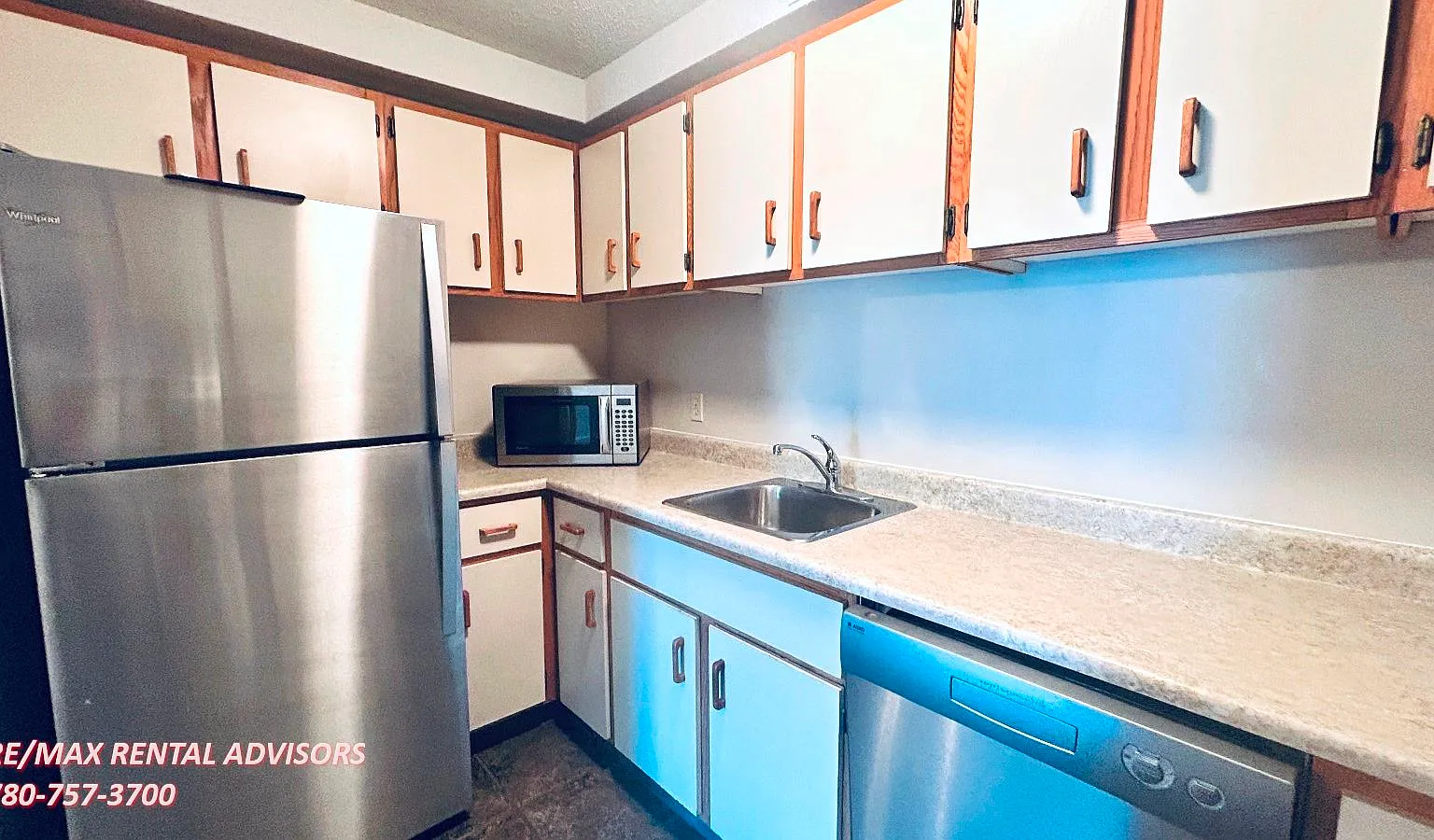 #304 9854 88 Avenue Northwest — Photo 3