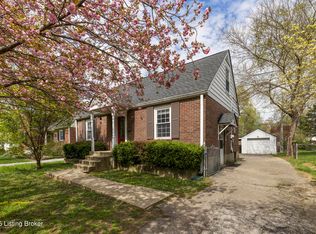 3815 Ormond Rd, Saint Matthews, KY 40207