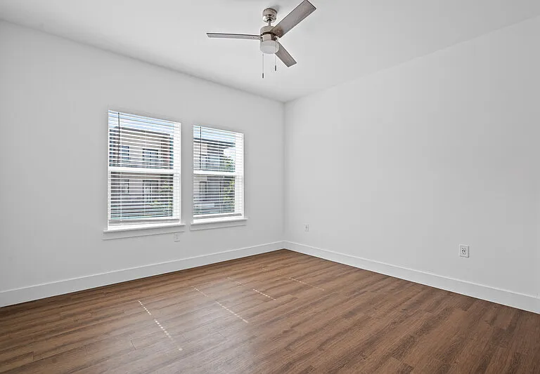 3146 Lubbock Ave — Photo 10