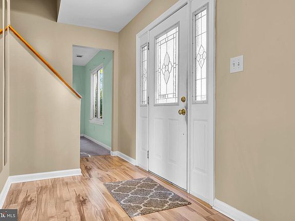 3rd image of 1560 Zeppelin Ave