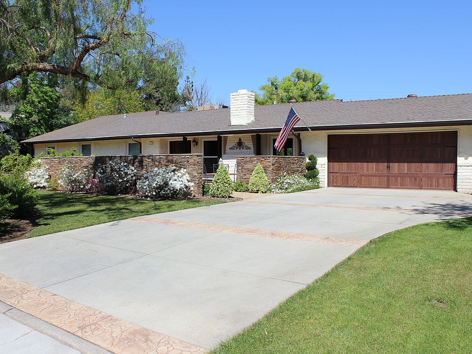 1st image of 1130 E Plymouth Way