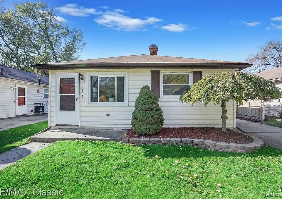 18221 Deering St, Livonia, MI 48152 Zillow