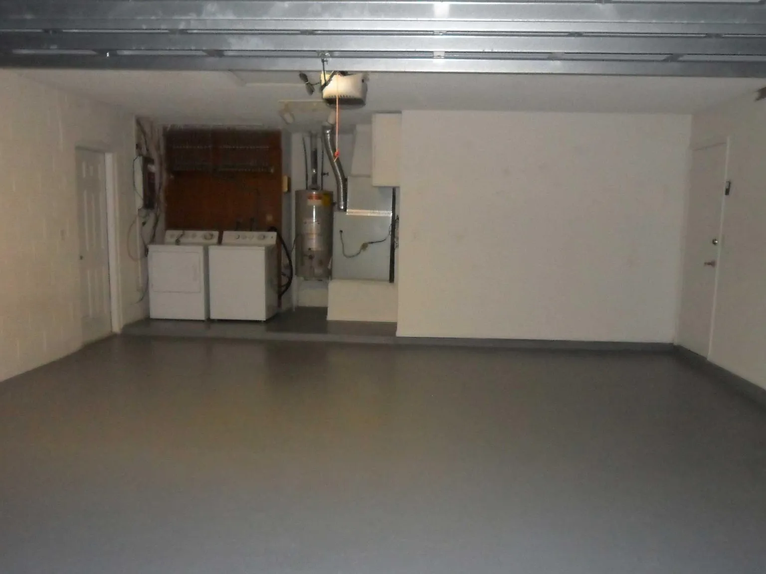 5 bed, 2450 sqft, $3,000 — Photo 2