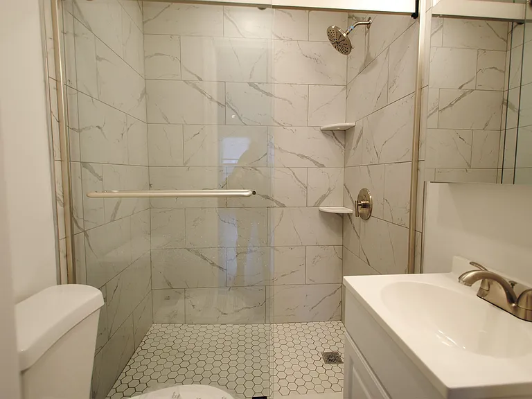 225 Newbury St #5 — Photo 4