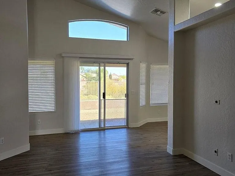 11606 W Grapefruit Ct — Photo 9