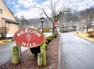 94 Dorchester Ct UNIT 94, Beacon Falls, CT 06403