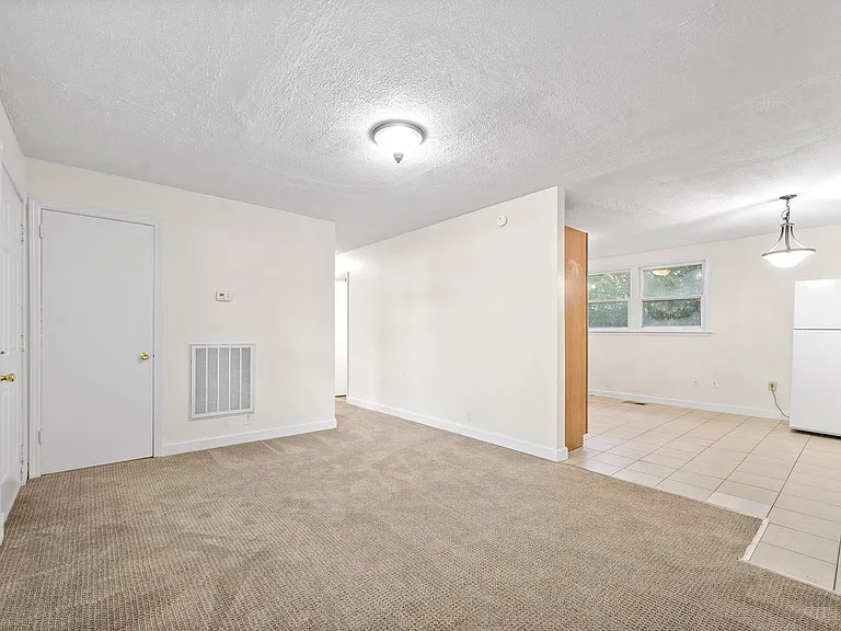 1509 Nichols Dr — Photo 7