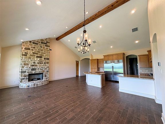 3rd image of 4002 Fm 2917 Rd
