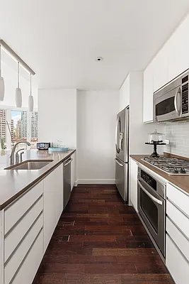 Sold by Compass | media 5