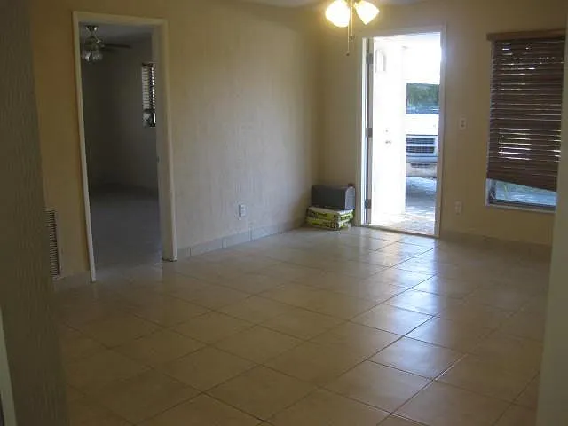 5841 N Farragut Dr — Photo 8