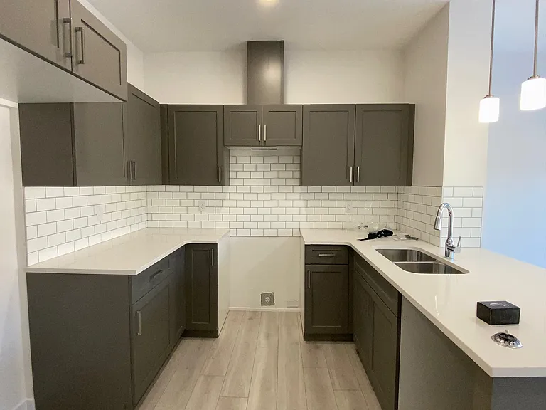 740 Daniels Way SW — Photo 5