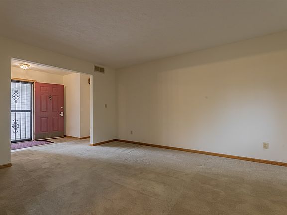 3rd image of 3860 Kaiser Ln