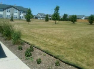 967 Arvle Cir, Sycamore, IL 60178