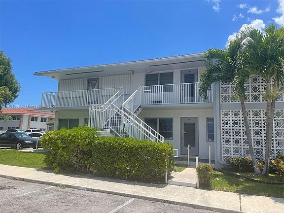 2nd image of 2020 NE 51st Ct APT 202