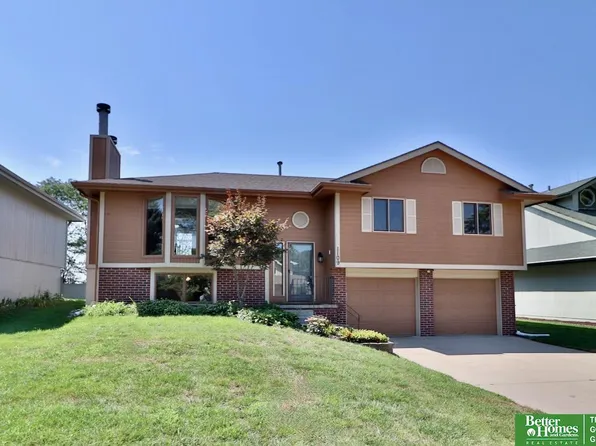 1109 Terry Dr, Bellevue, NE 68123