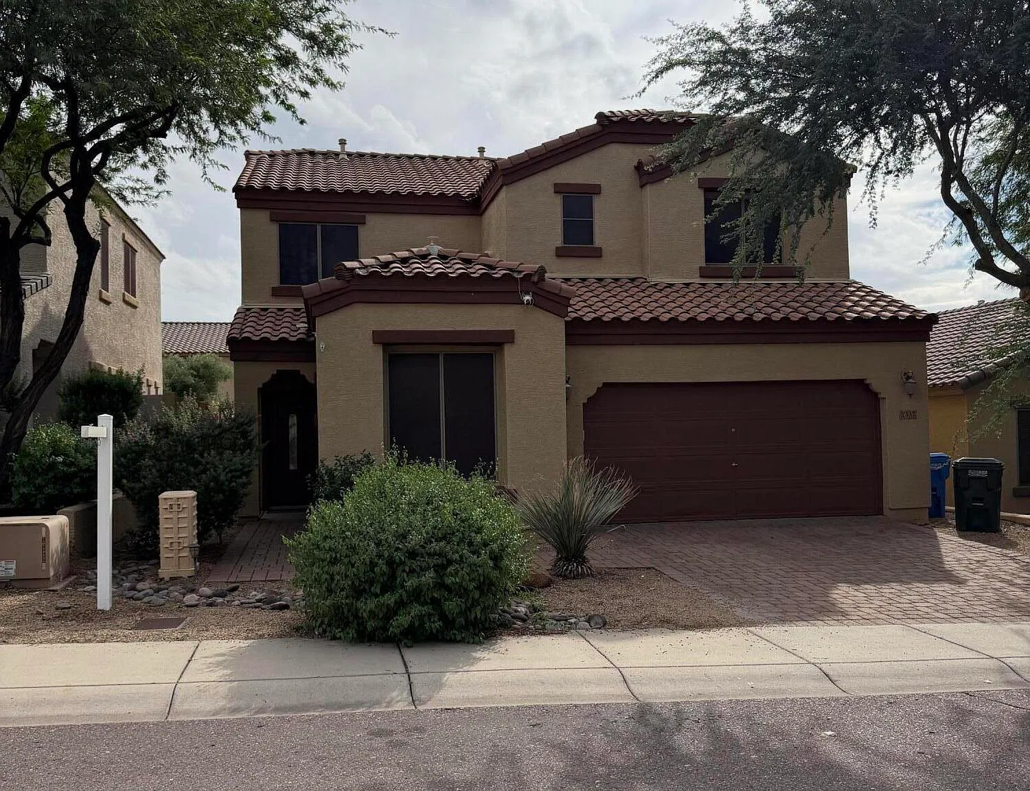 4 bed, 3.0 bath, 2542 sqft, $2,800 — Photo 1