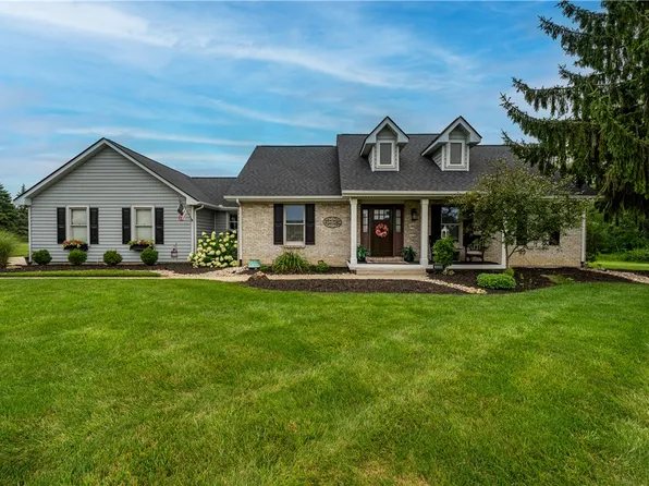 3059 Countryside Ln, Miamisburg, OH 45342