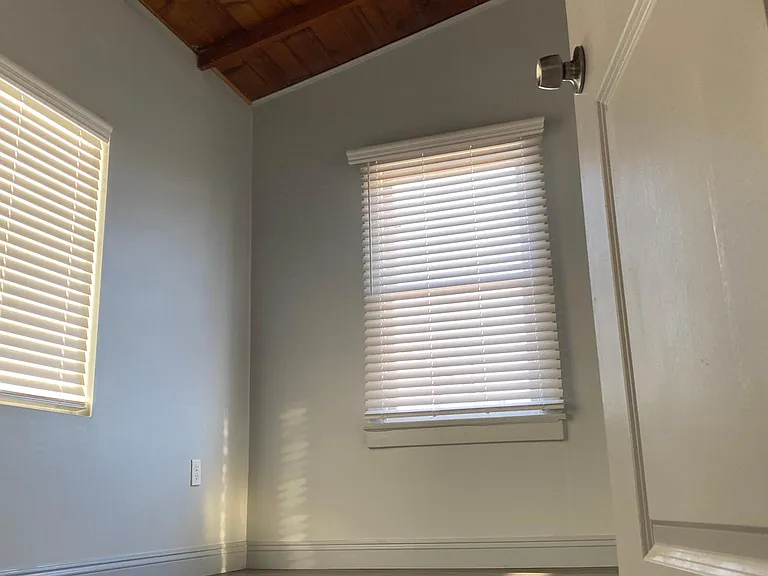 6583 Oasis Ave — Photo 7
