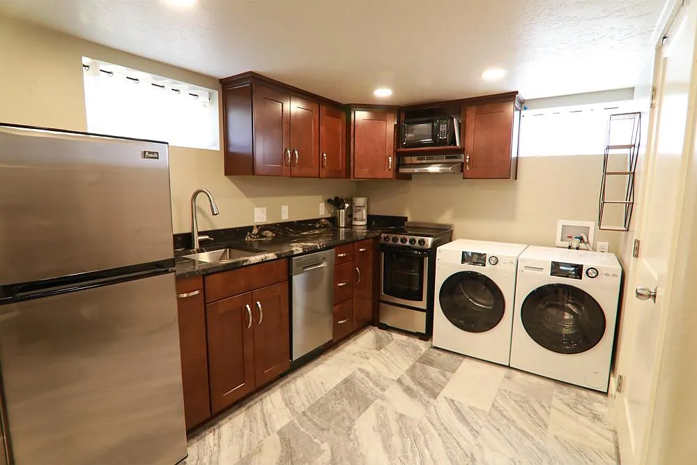 2 bed, 772 sqft, $1,500 — Photo 4