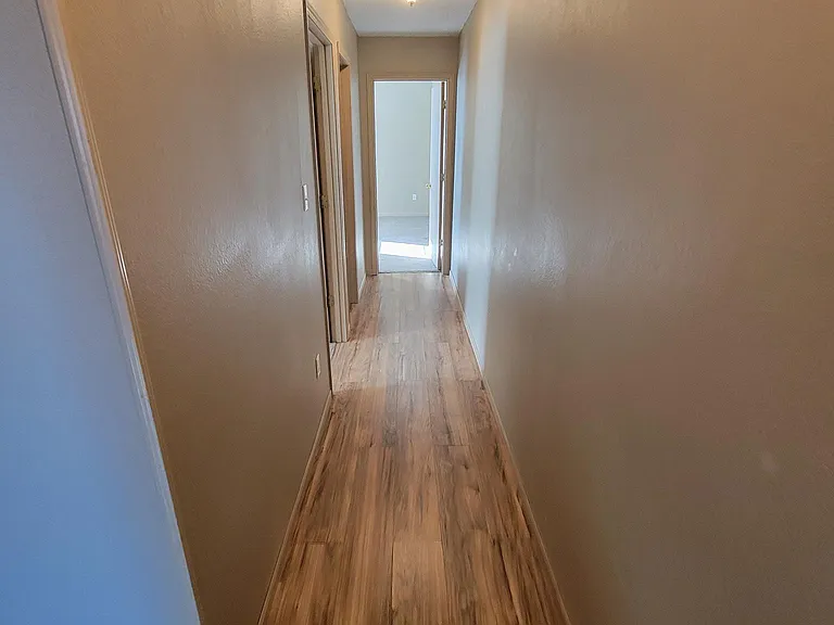 1279 NW Phelps Dr — Photo 9