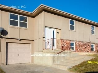 1218 E Cothrell St, Olathe, KS 66061