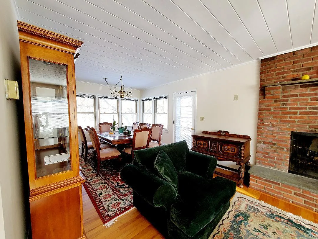 4 bed, 1800 sqft, $7,300 — Photo 4