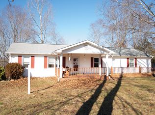 333 Farmington Rd, Hardy, VA 24101