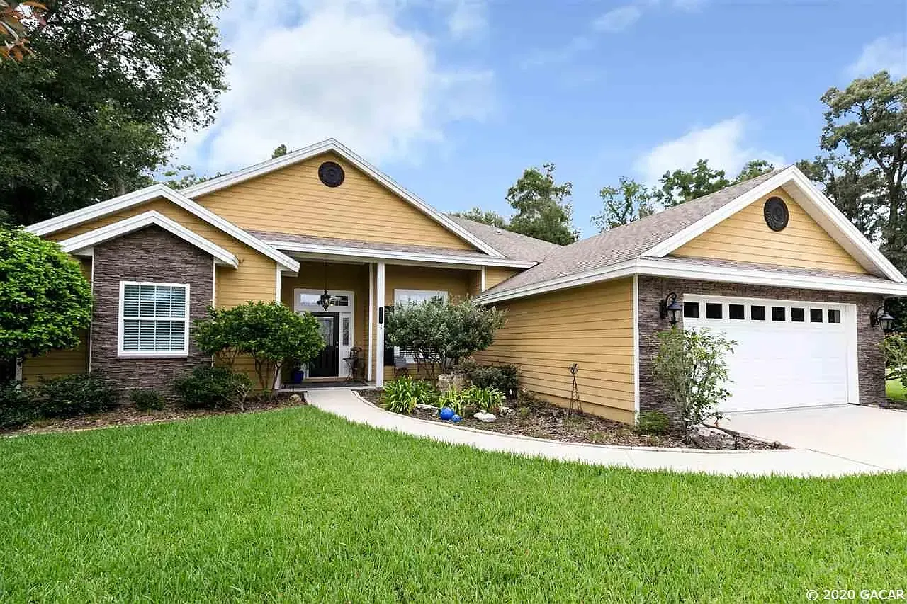 4 bed, 2094 sqft, $2,850 — Photo 1