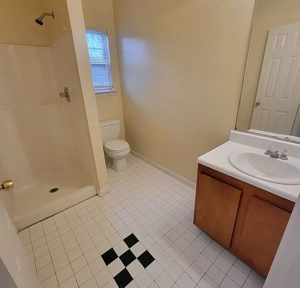 2069 Detroit Ave NW — Photo 13