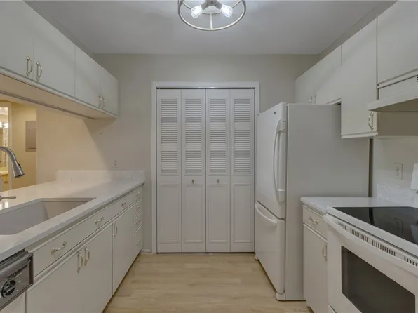 31 Plantation Dr APT 206, Vero Beach, FL 32966