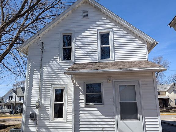 4th image of 527 S 15th St