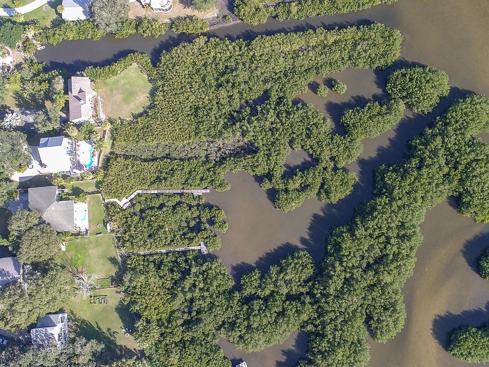 1st image of 8101 Bay Dr