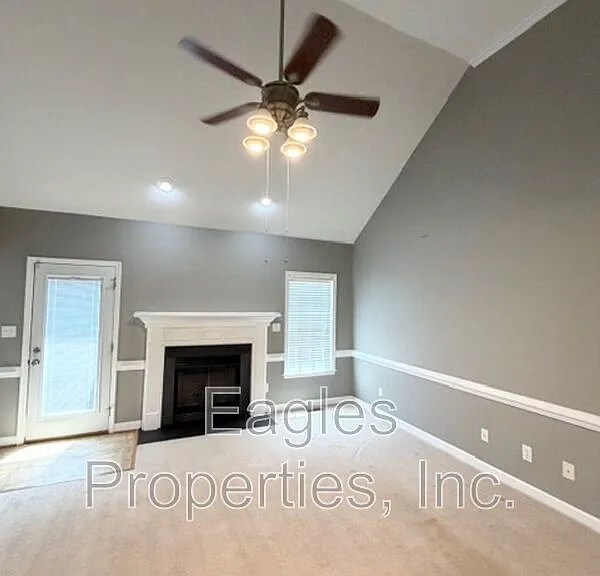 200 Myrna Dr — Photo 7