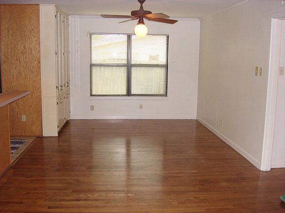 4th image of 2514 Harvard Ave